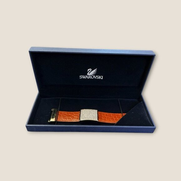 Swarovski Leather & Crystal Pave Bracelet With Magnetic Closure 7” - Picture 2 of 7